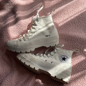 Crème/ white high top platform converse size 8.5 in woman’s